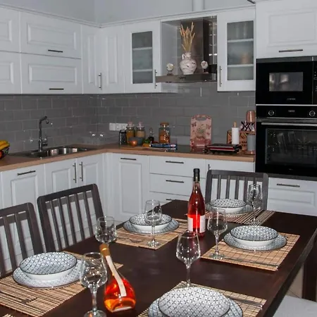 Apartament Agis