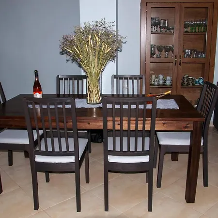 Apartament Agis *