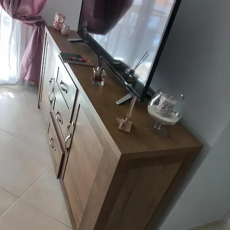 Apartament Agis *