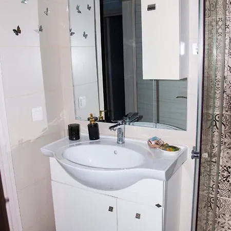 Agis Apartament