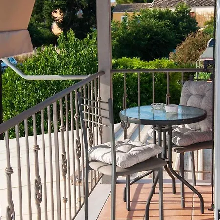 Apartament Agis